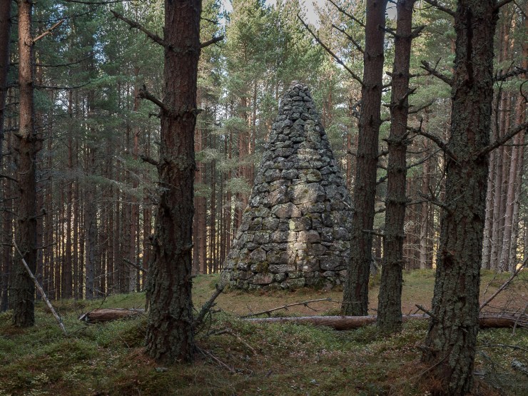 Braemar Cairns-1-2