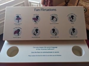 What moves to make to flirt with a fan and what it means