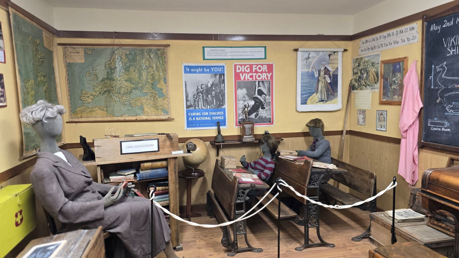 Example of a 1940s school room