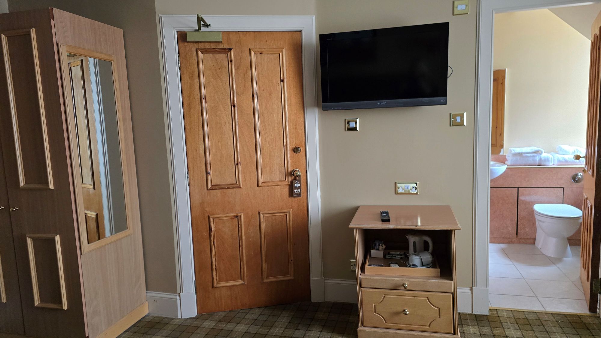 Room in the Kilmarnock Arms Hotel